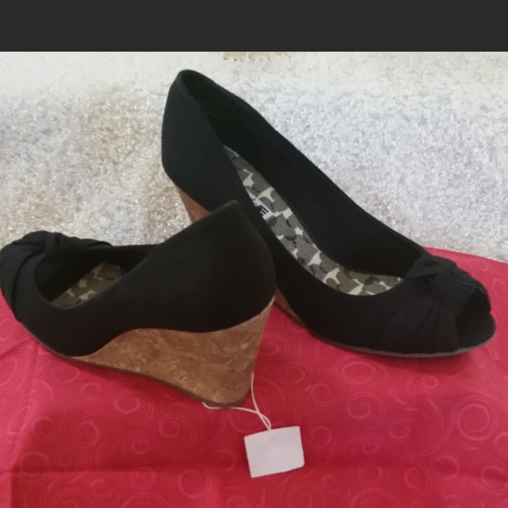Wedge 12W
